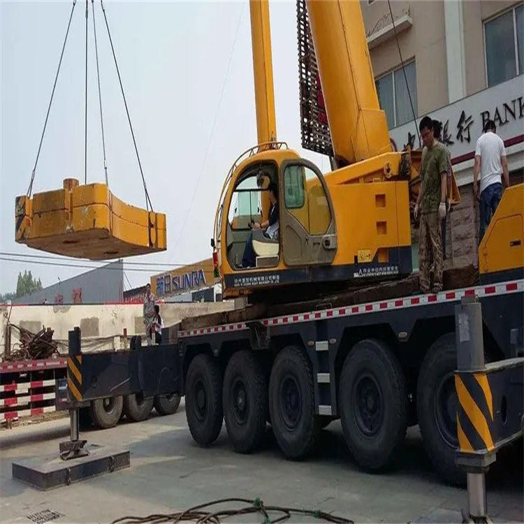 昭化吊车怎么吊玻璃